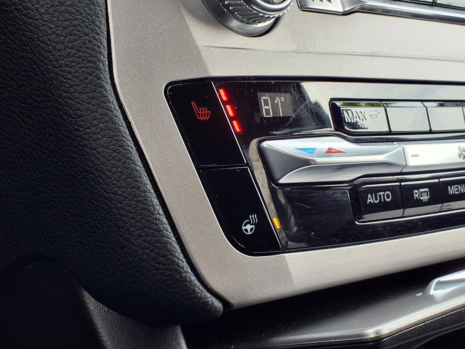 Used 2021 Ford Explorer XLT w/ Equipment Group 202A image 5