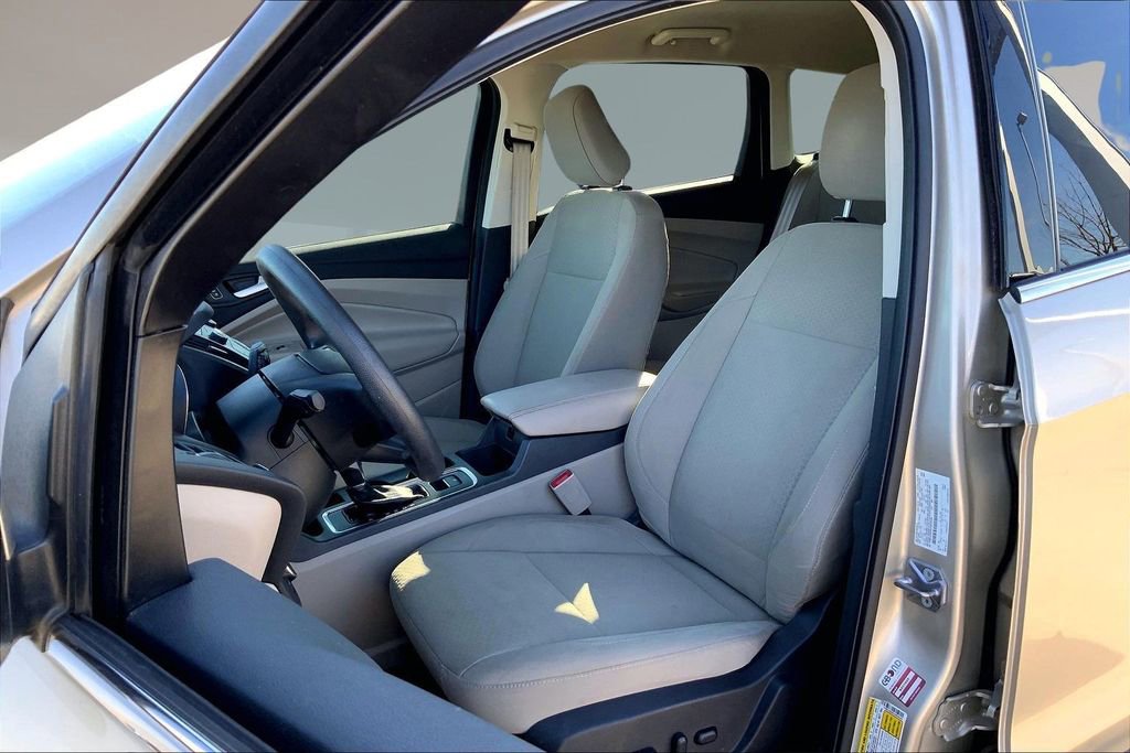 Used 2018 Ford Escape SE image 23