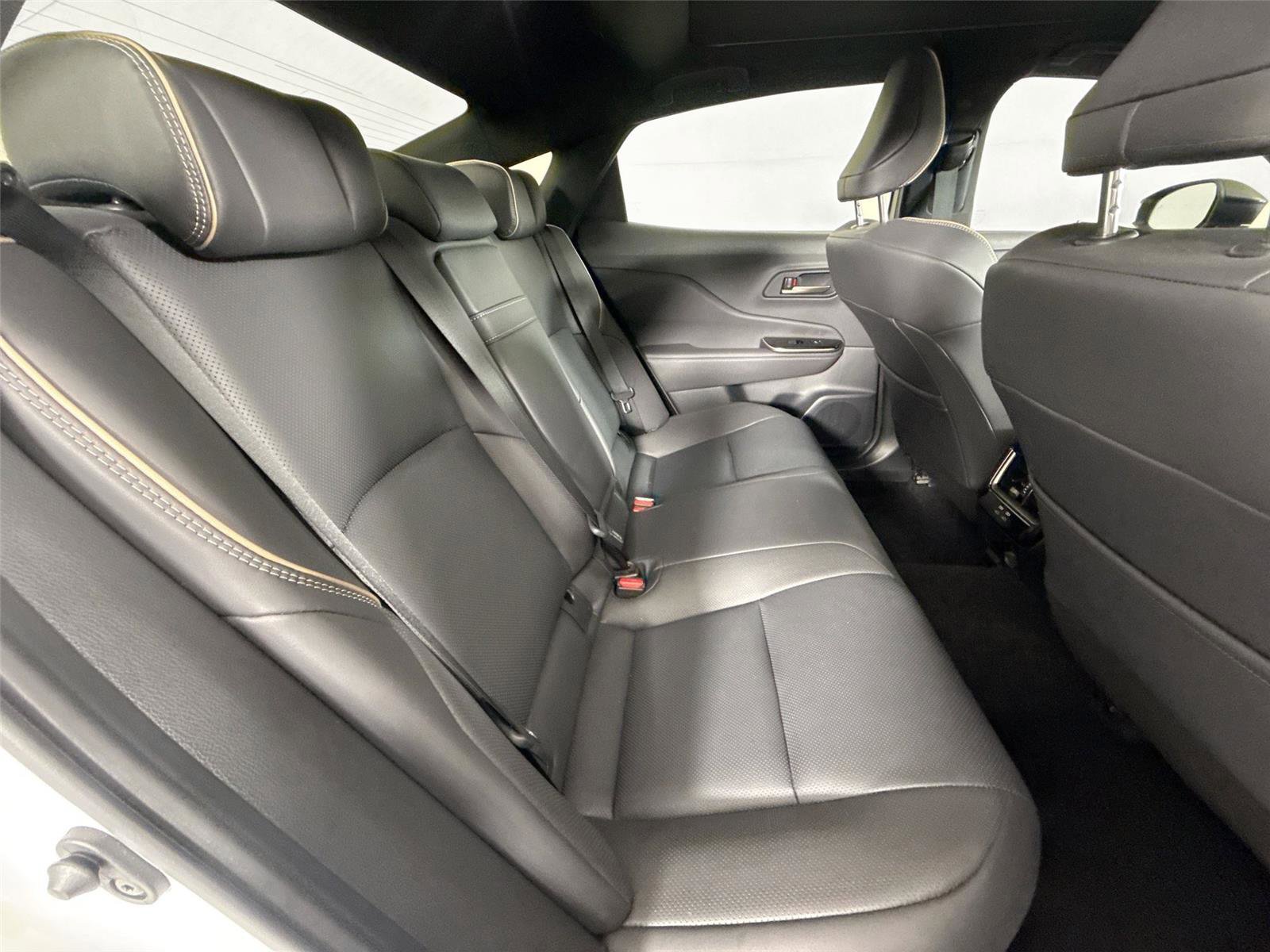 Used 2024 Toyota Crown Platinum AWD/4WD image 42