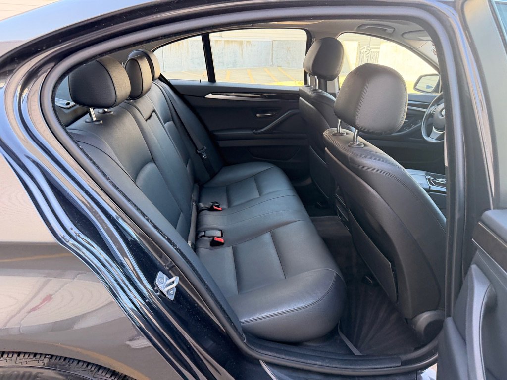 Used 2015 BMW 528i xDrive Sedan image 18