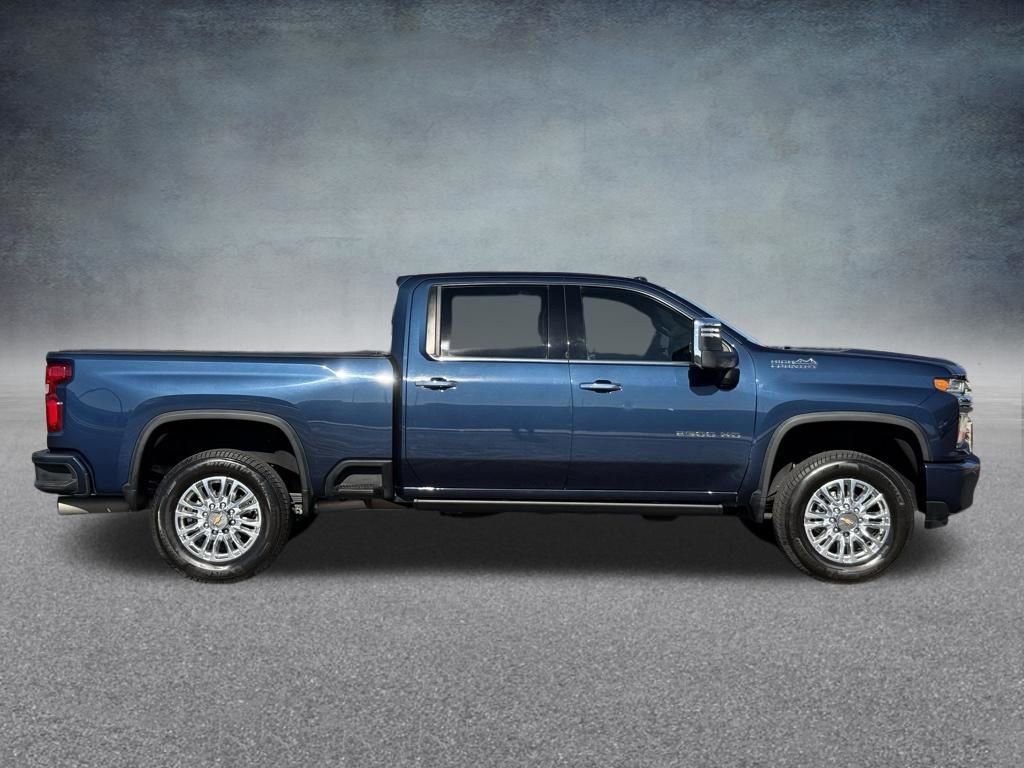 Used 2022 Chevrolet Silverado 2500 High Country w/ Z71 Off-Road Package image 3
