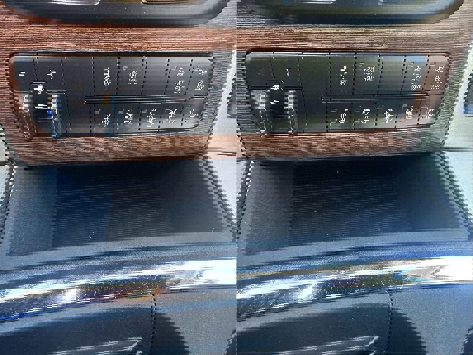 Used 2017 RAM 2500 Laramie w/ Sport Appearance Group image 27