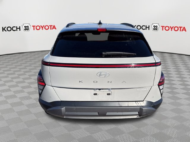 Used 2025 Hyundai Kona Limited AWD/4WD image 7