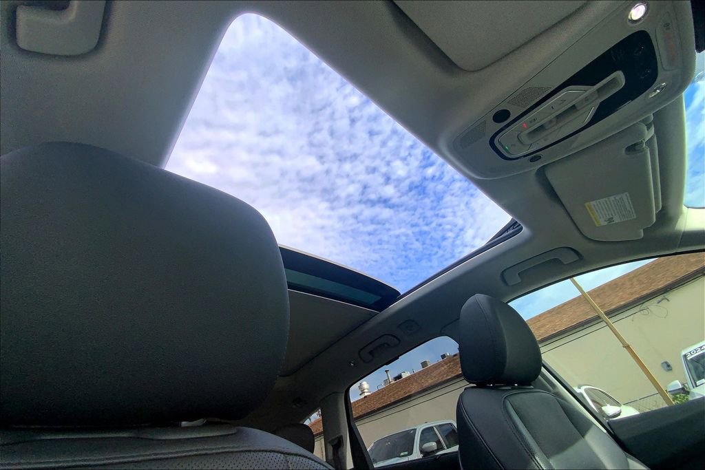 Used 2023 Audi Q7 3.0T Prestige image 14