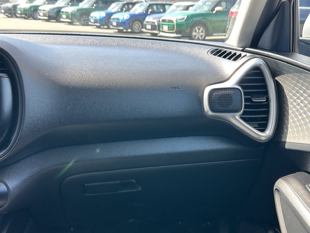 Used 2021 Kia Soul LX FWD image 24
