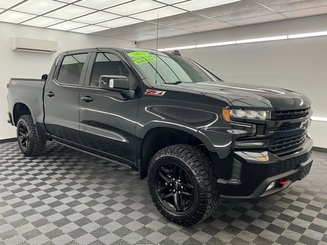 Used 2022 Chevrolet Silverado 1500 LT Trail Boss w/ LT Trail Boss Premium Package AWD/4WD image 3