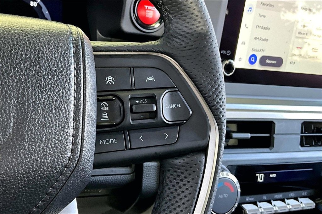 Used 2025 Toyota Tacoma TRD Off-Road image 12