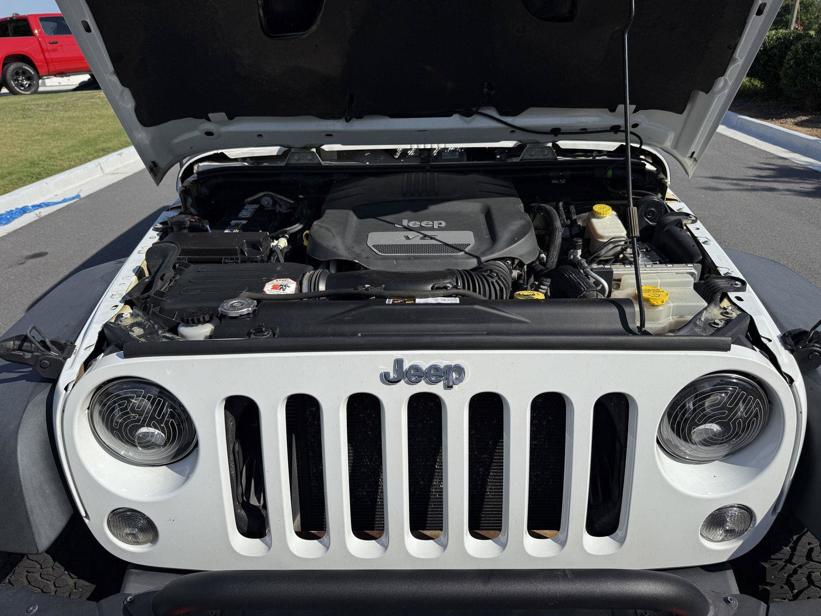 Used 2015 Jeep Wrangler Unlimited Rubicon AWD/4WD image 30