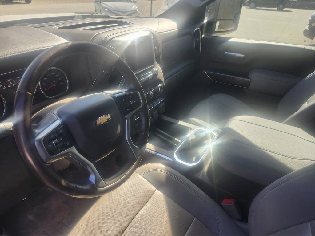 Used 2023 Chevrolet Silverado 3500 LTZ w/ LTZ Convenience Package image 10