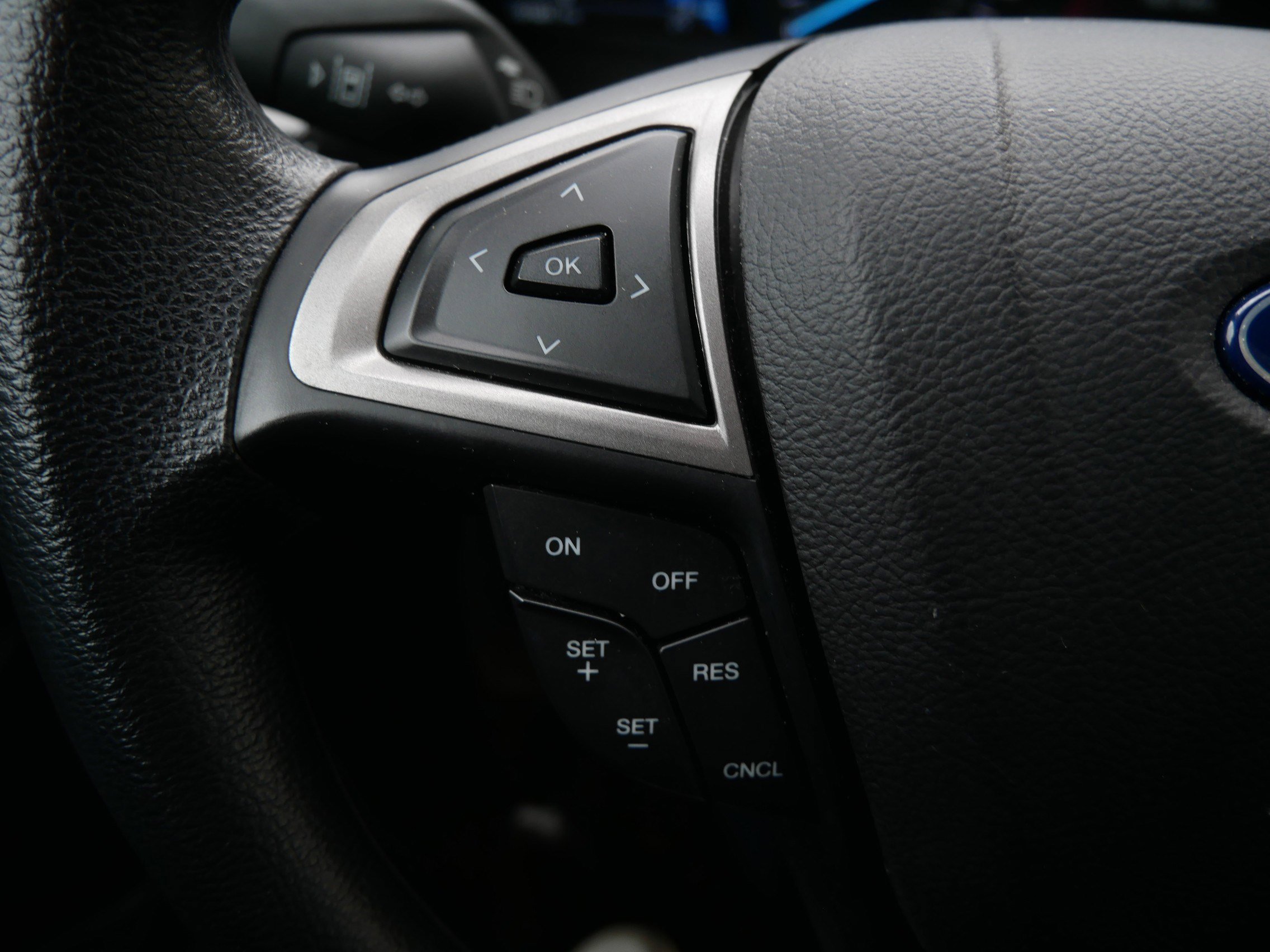 Used 2020 Ford Fusion SE image 29