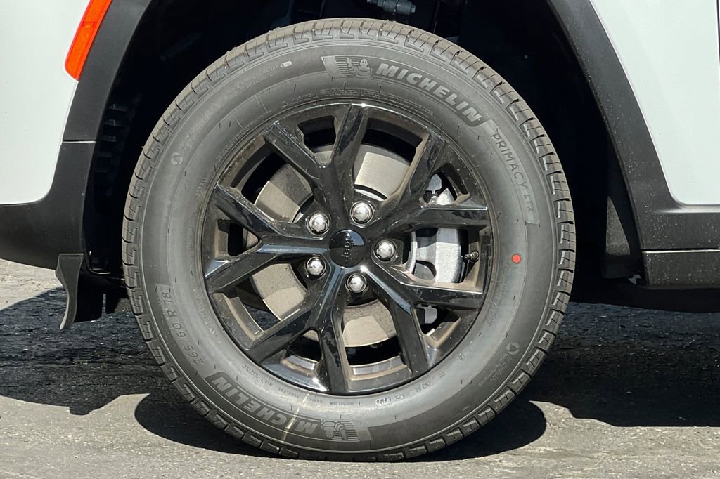New 2026 Jeep Grand Cherokee L 4WD image 26