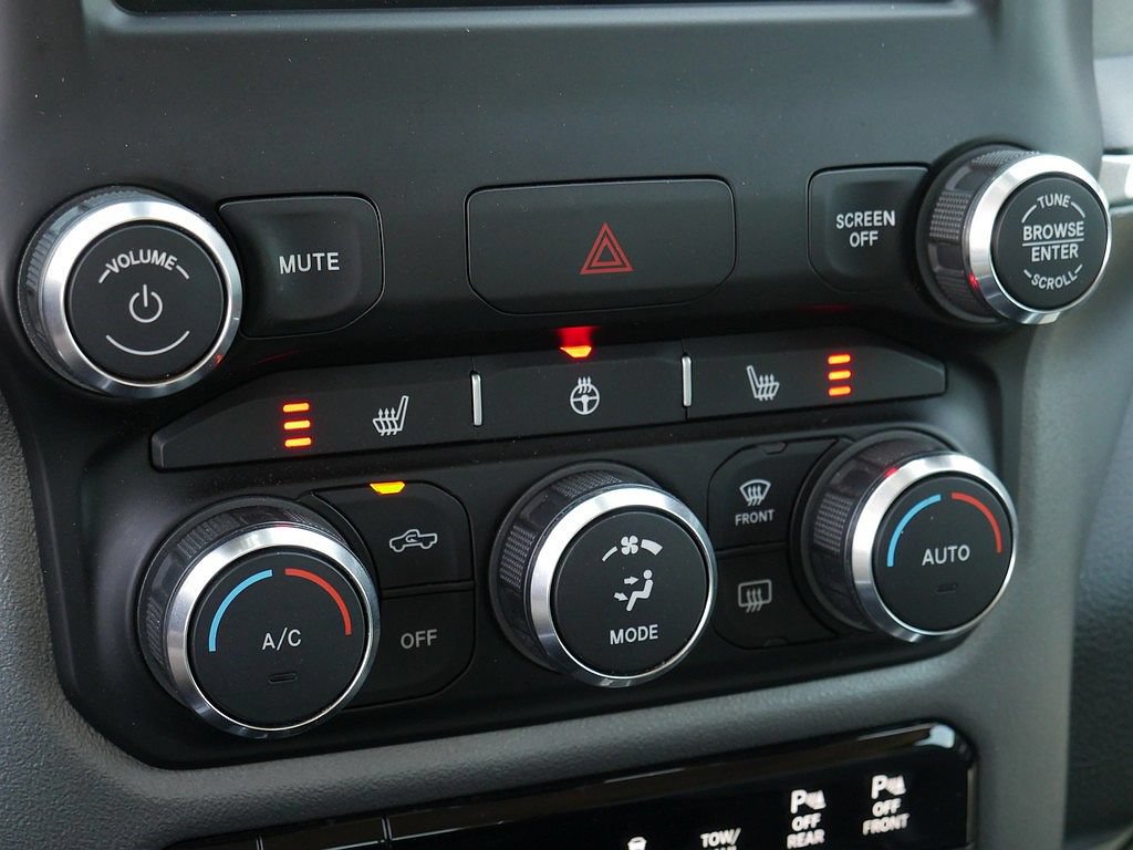 Used 2020 RAM 1500 Big Horn AWD/4WD image 43