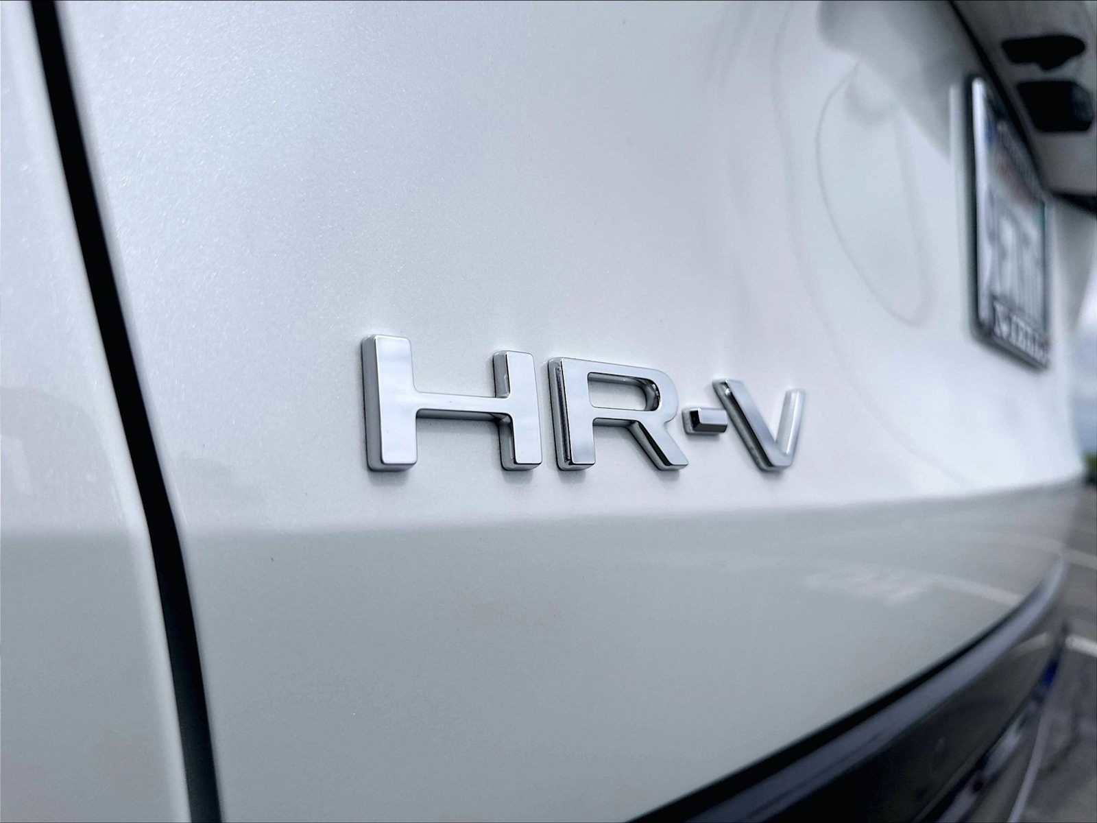 Used 2023 Honda HR-V EX-L image 11