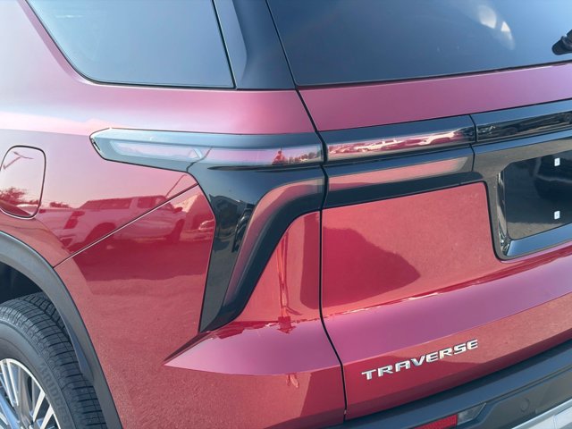 New 2027 Chevrolet Traverse LT w/ Driver Confidence Package FWD image 11