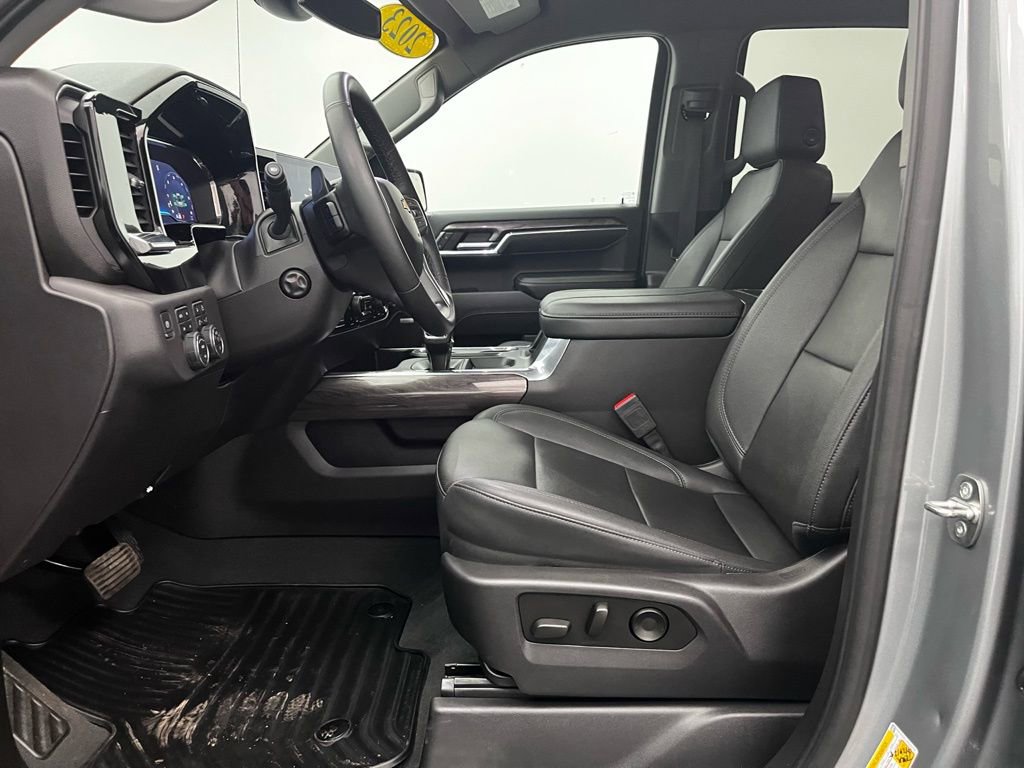 Used 2023 Chevrolet Silverado 1500 LTZ w/ LTZ Convenience Package II image 17