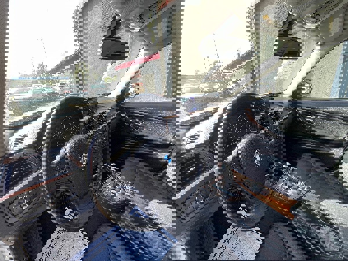 Used 2013 BMW 328i Sedan image 9