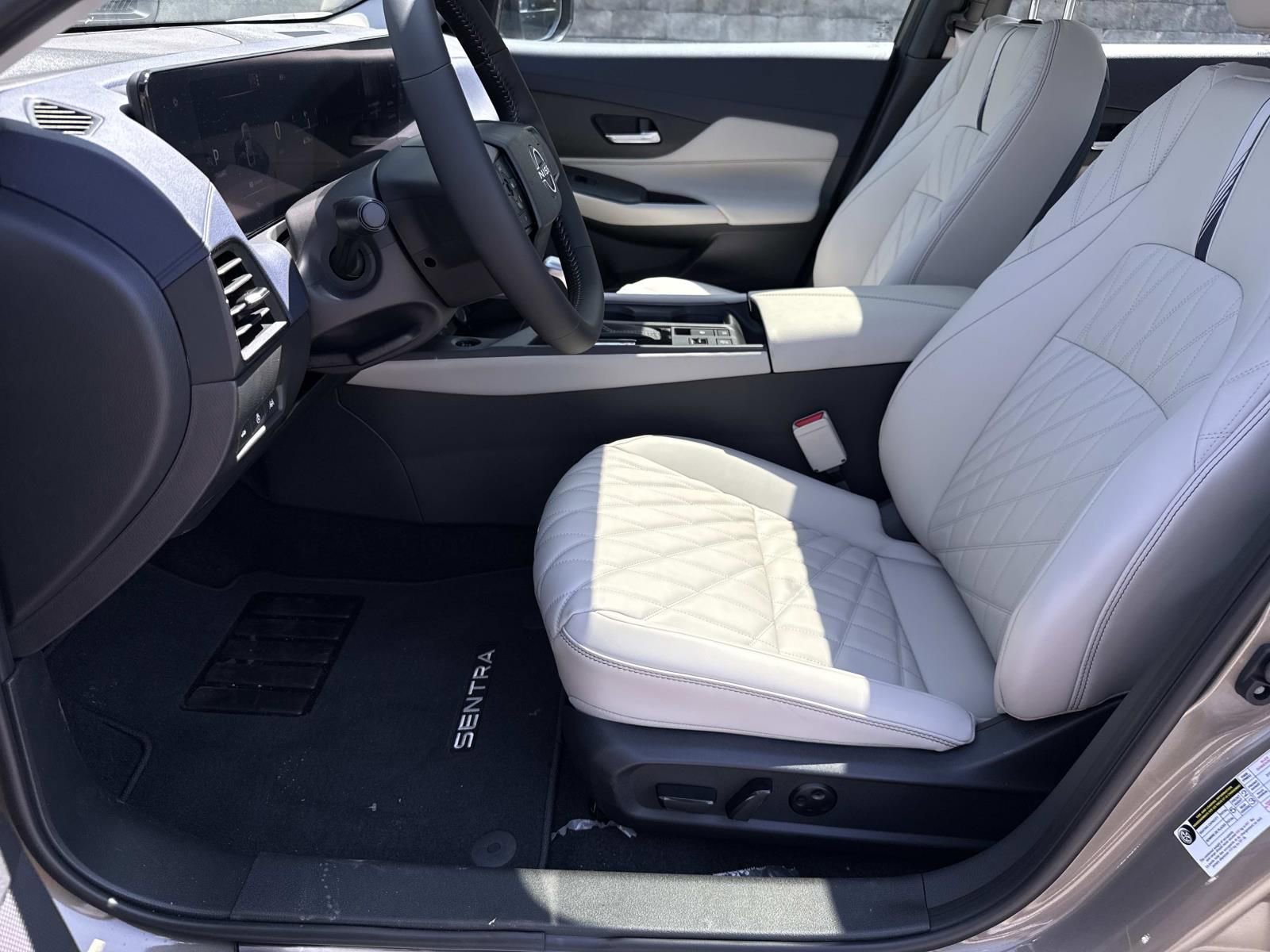New 2026 Nissan Sentra SL w/ Floor Mat Package FWD image 29