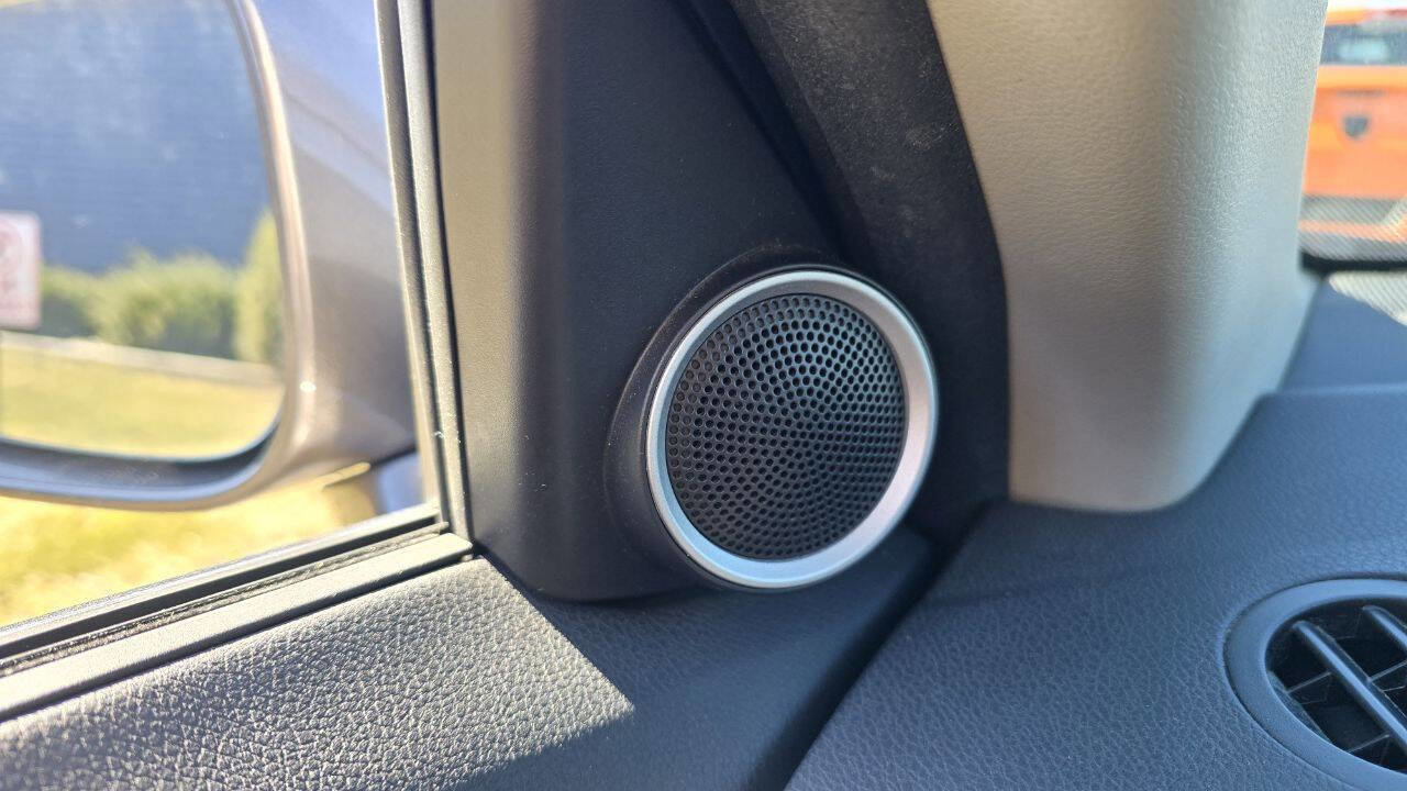 Used 2013 Acura RDX w/Tech AWD 4dr SUV w/Technolog image 32