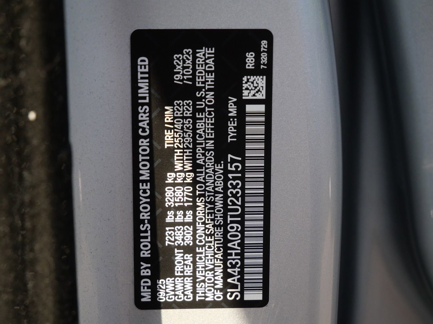 Used 2026 Rolls-Royce Cullinan Black Badge image 35