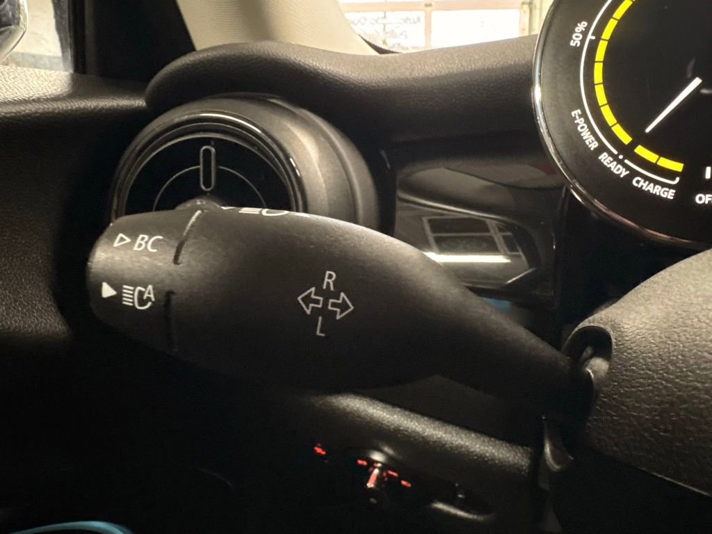 Used 2022 MINI Cooper SE image 2