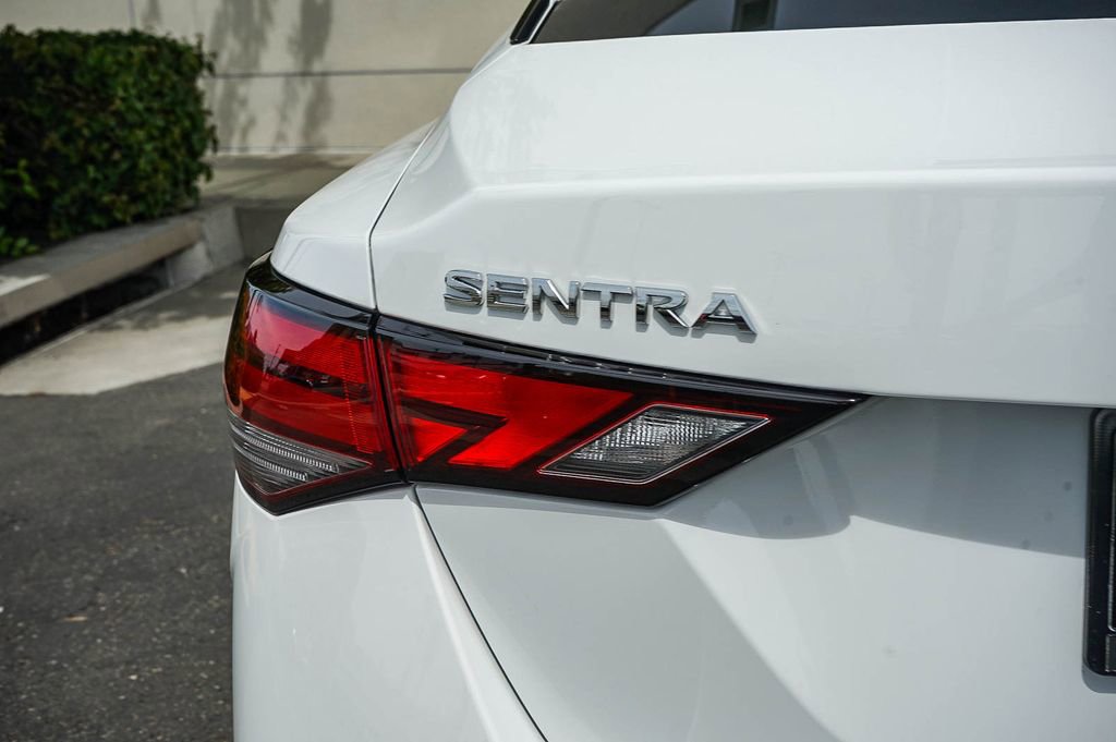 Used 2025 Nissan Sentra SV w/ All-Weather Package image 7