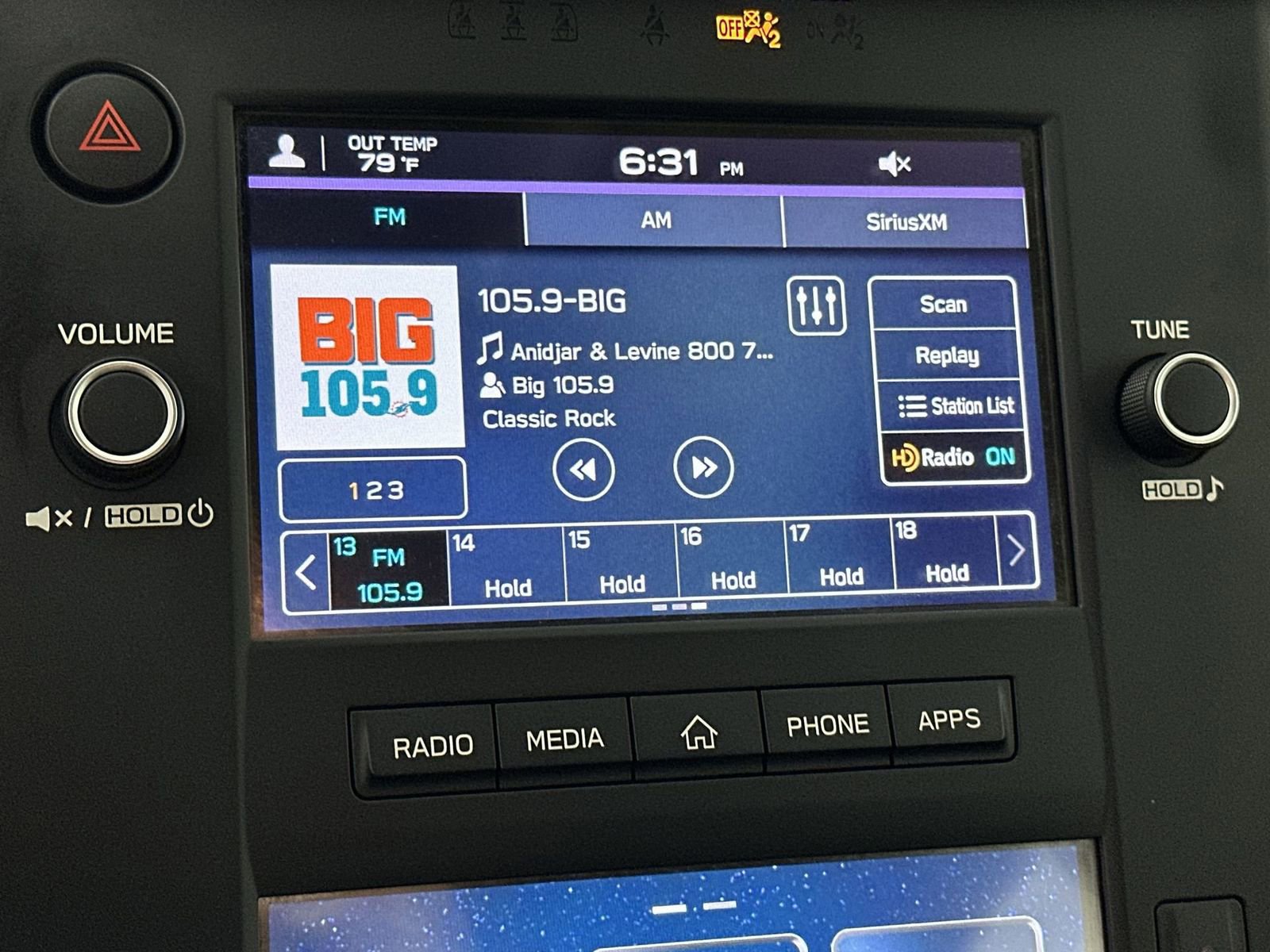 Used 2022 Subaru Legacy image 18