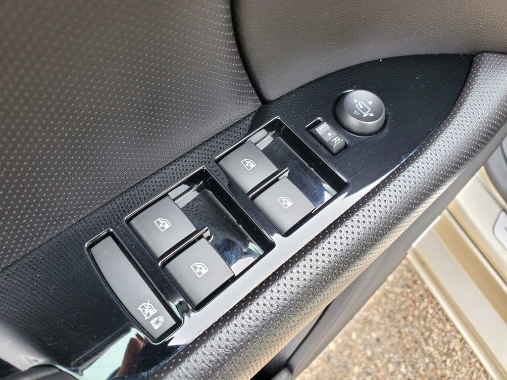 Used 2016 Cadillac XTS Luxury image 16