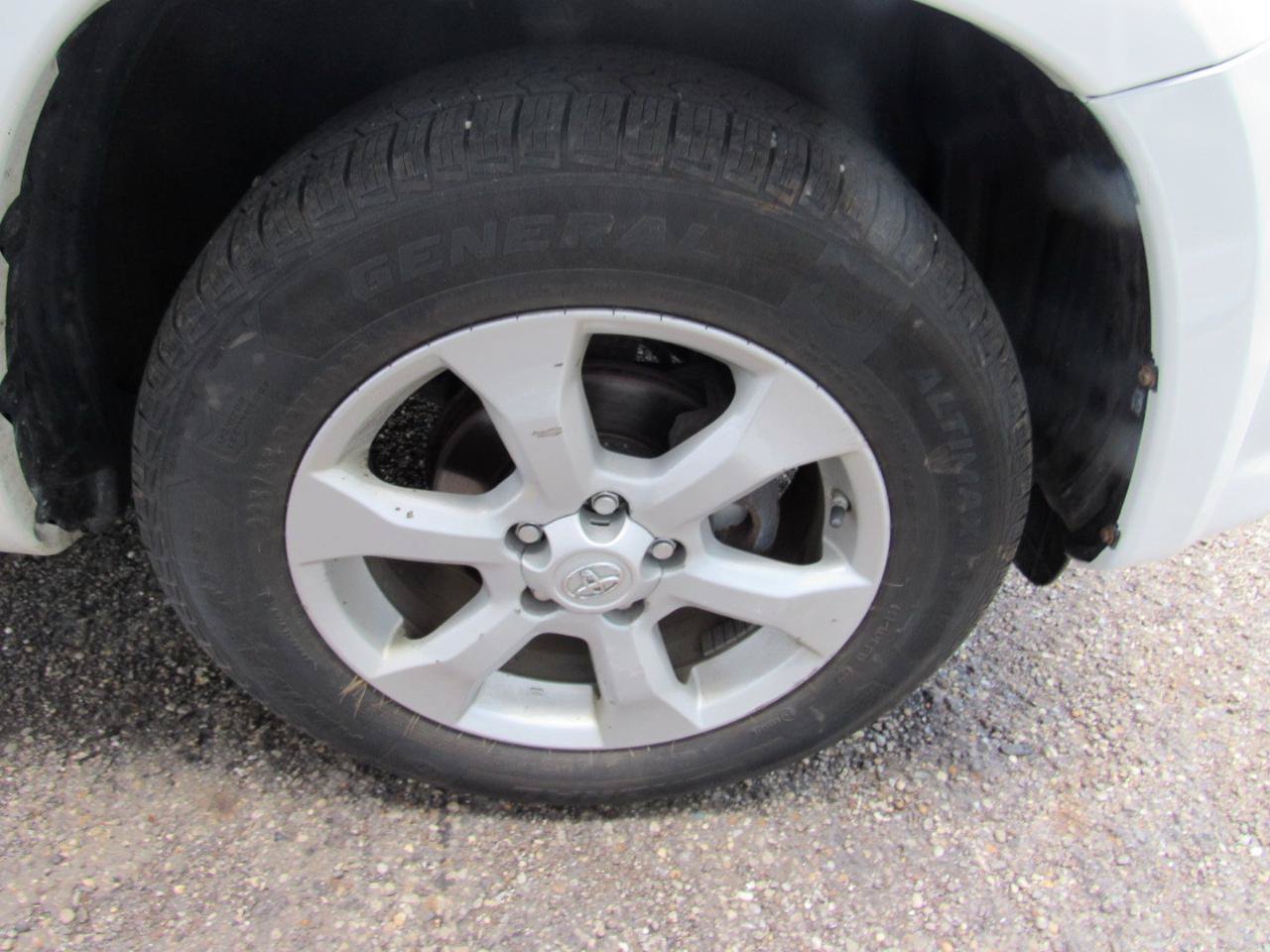 Used 2012 Toyota RAV4 Limited w/ Premium Plus Value Pkg AWD/4WD image 10