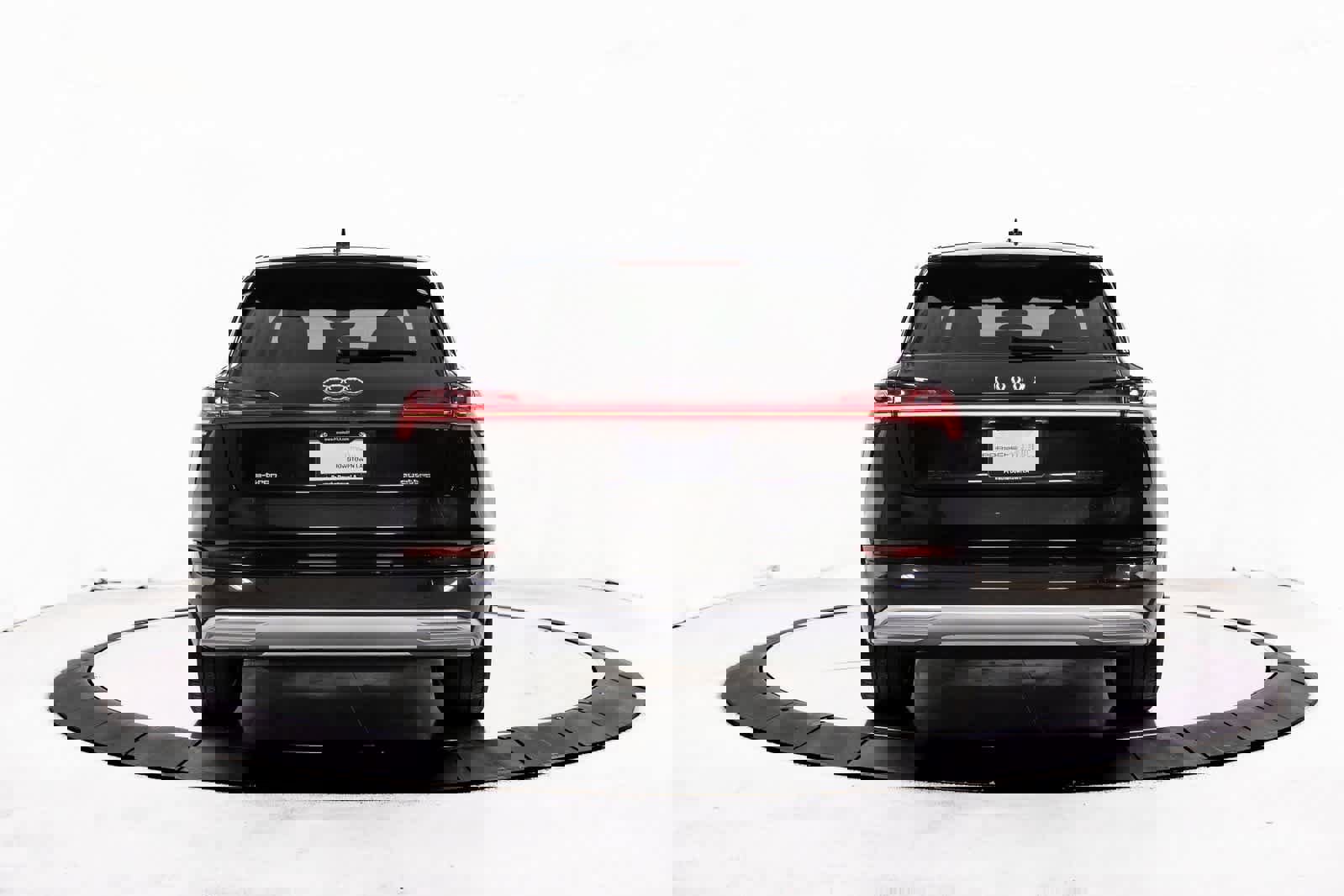 Used 2022 Audi e-tron Premium Plus w/ Premium Plus Package image 6