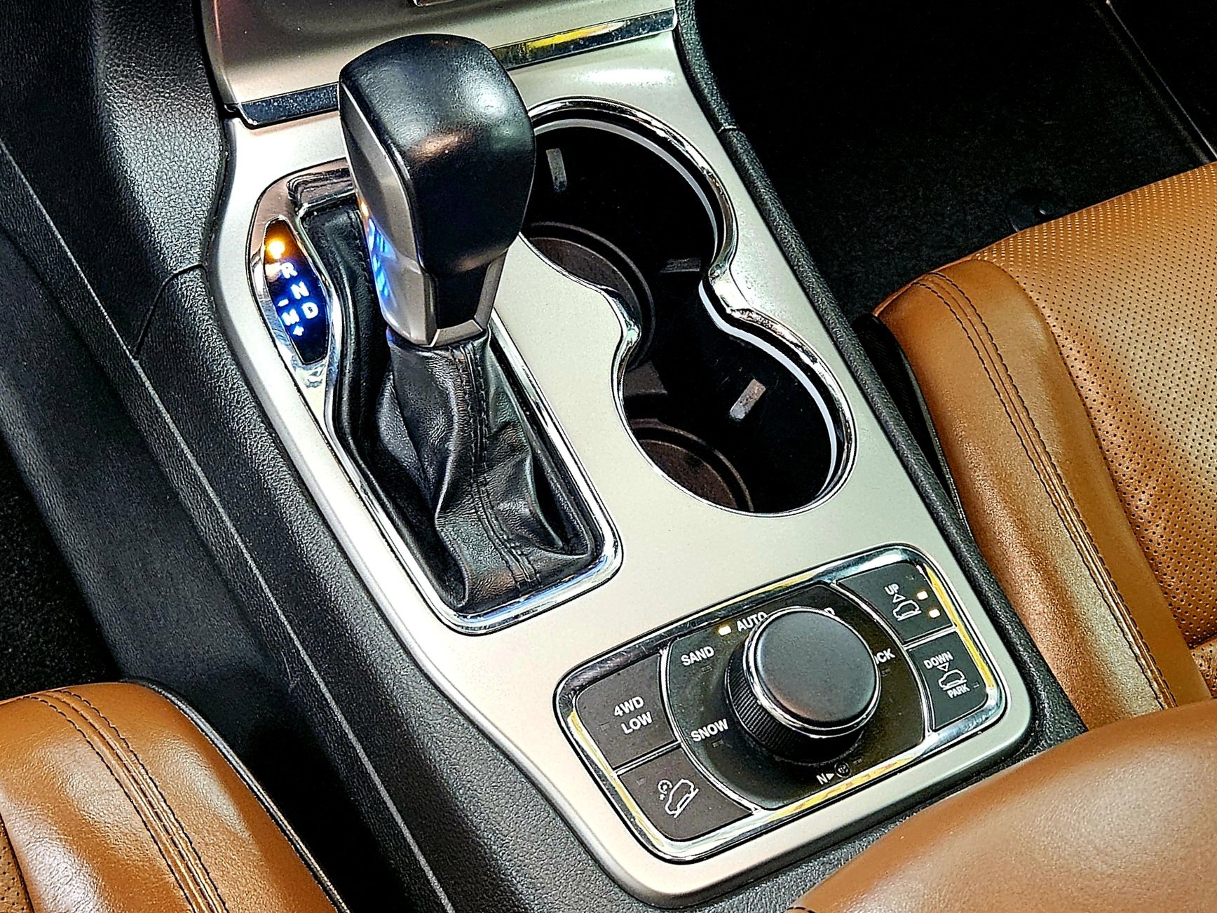 Used 2021 Jeep Grand Cherokee Overland image 40