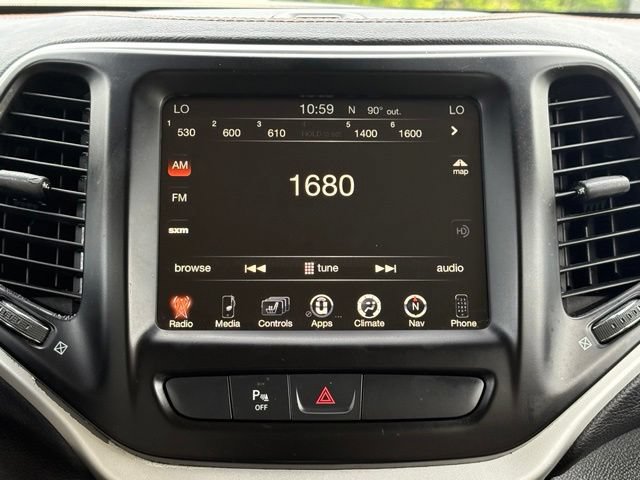 Used 2017 Jeep Cherokee Limited FWD image 18