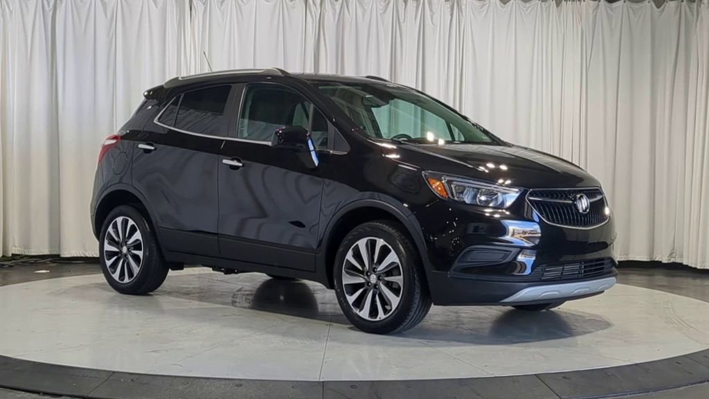 Used 2022 Buick Encore Preferred w/ Safety Package AWD/4WD image 2