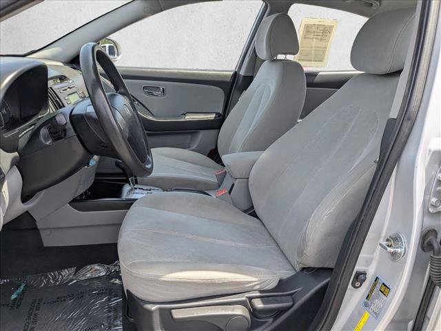 Used 2010 Hyundai Elantra GLS FWD image 14