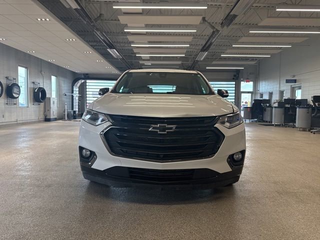 Used 2020 Chevrolet Traverse Premier w/ Redline Edition AWD/4WD image 2
