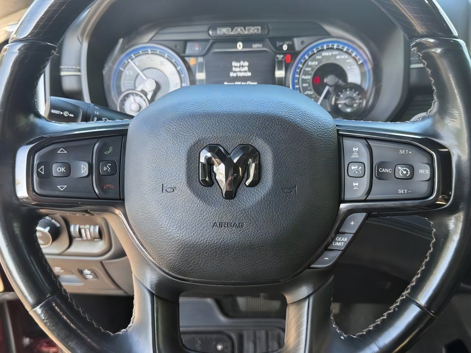 Used 2022 RAM 1500 Limited AWD/4WD image 30