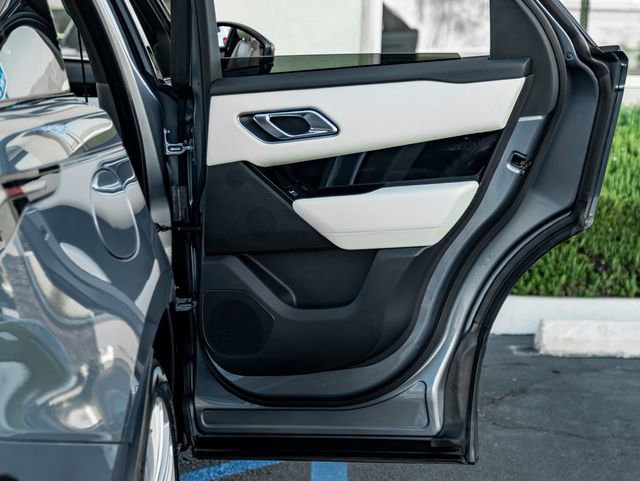 Used 2022 Land Rover Range Rover Velar R-Dynamic S image 23