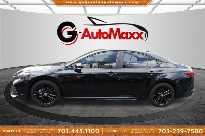 Used 2025 Toyota Camry SE image 8