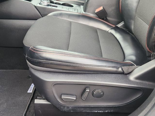 Used 2025 Ford Escape ST-Line image 23