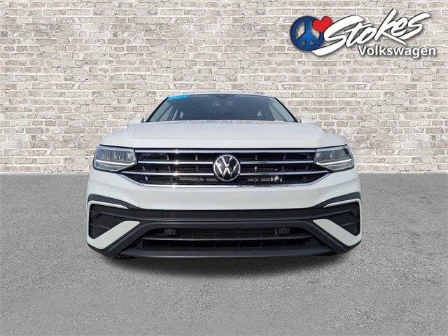 Certified 2023 Volkswagen Tiguan SE w/ Panoramic Sunroof Package image 9