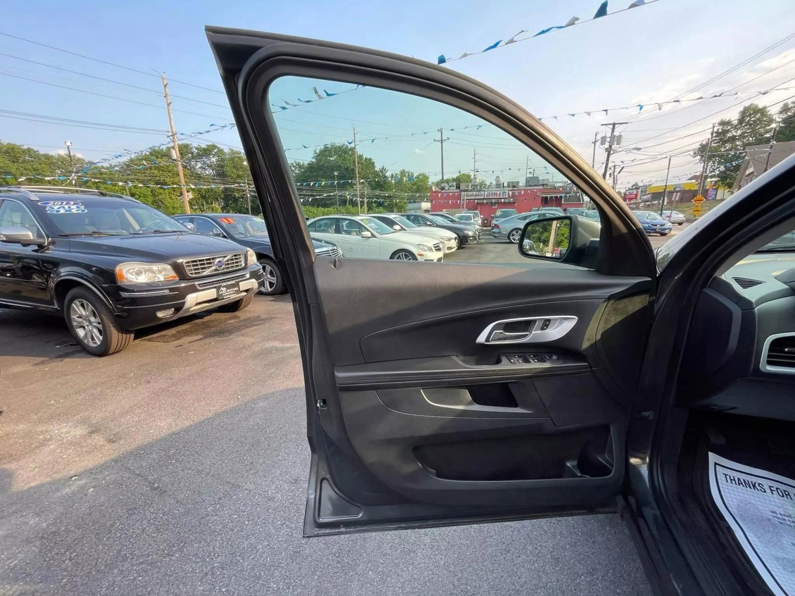 Used 2017 Chevrolet Equinox LT w/ Convenience Package image 26