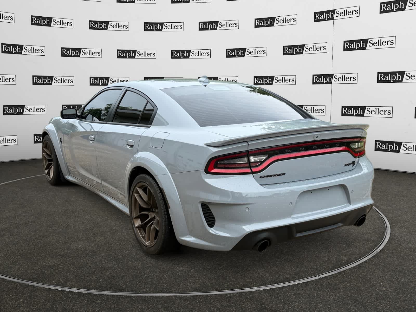 Used 2022 Dodge Charger SRT Hellcat w/ Harman/Kardon Audio Group RWD image 4