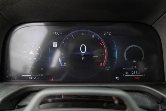 Used 2025 Lexus GX 550 w/ Accessory Package (32) AWD/4WD image 9
