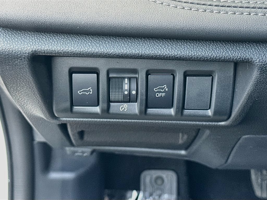 Used 2025 Subaru Outback Touring XT AWD/4WD image 10