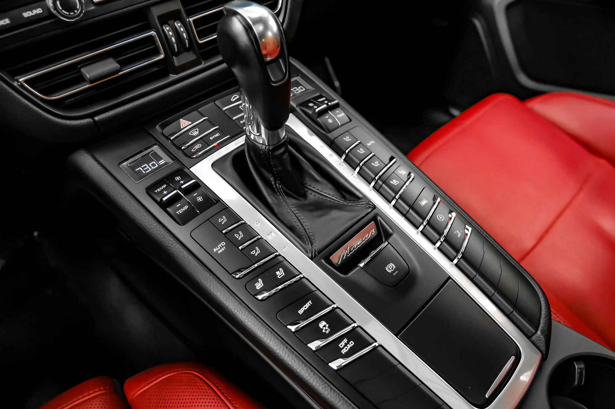 Used 2020 Porsche Macan S AWD/4WD image 22