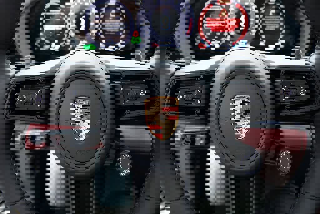 New 2025 Porsche Panamera 4 image 14