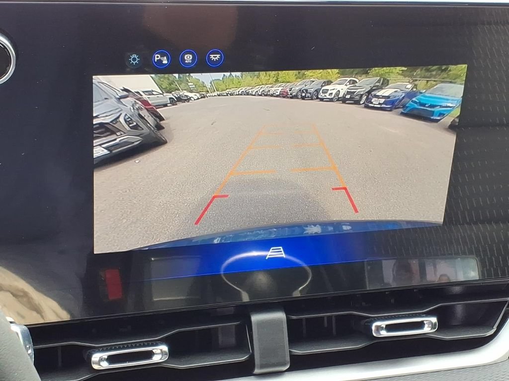 New 2027 Chevrolet Equinox LT FWD image 23