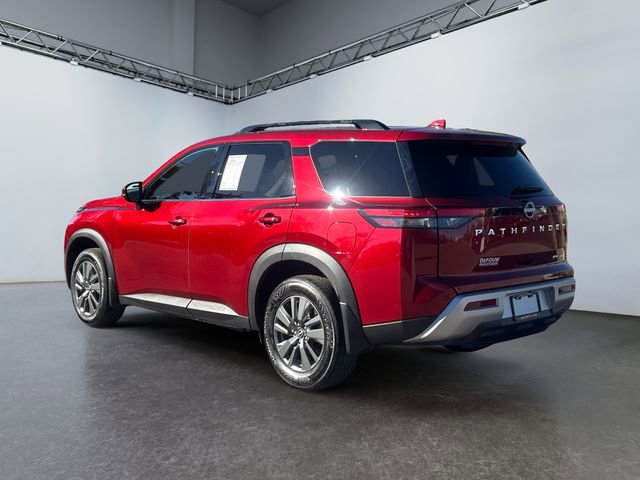 Used 2024 Nissan Pathfinder SV image 5