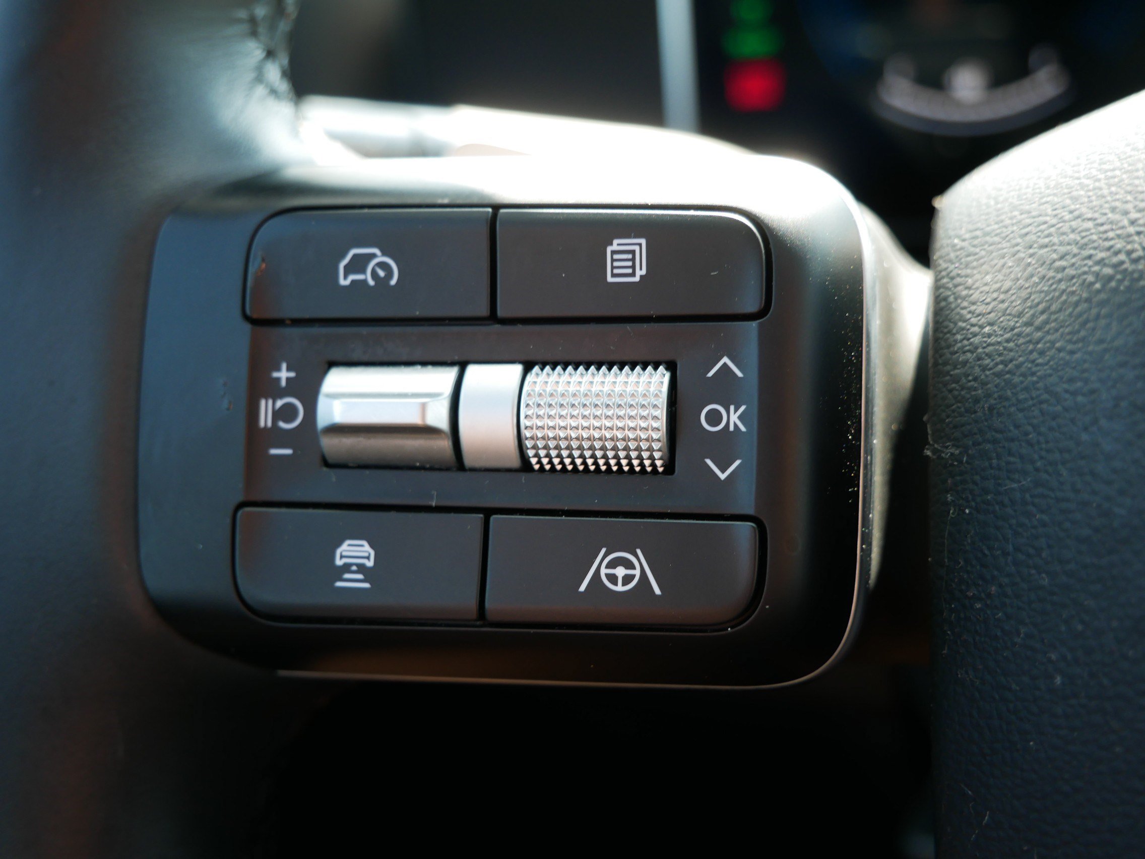Certified 2026 Hyundai Santa Fe SEL AWD/4WD image 26