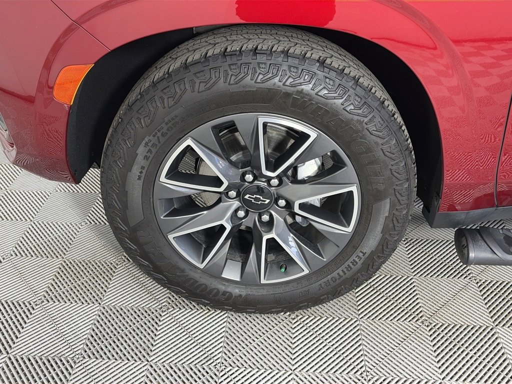 Used 2023 Chevrolet Tahoe Z71 w/ Off-Road Capability Package image 8