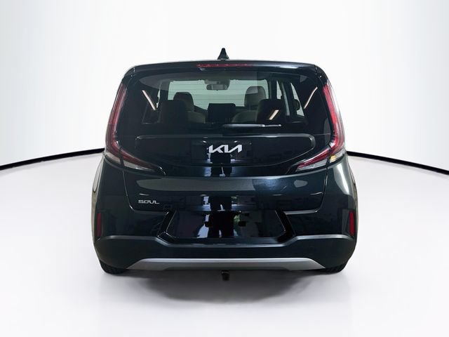 Used 2023 Kia Soul LX w/ LX Technology Package FWD image 7